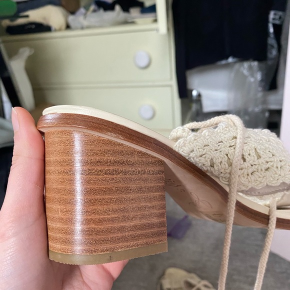 NWT!! JOIE Crochet Lace-Up Heal - Picture 10 of 12